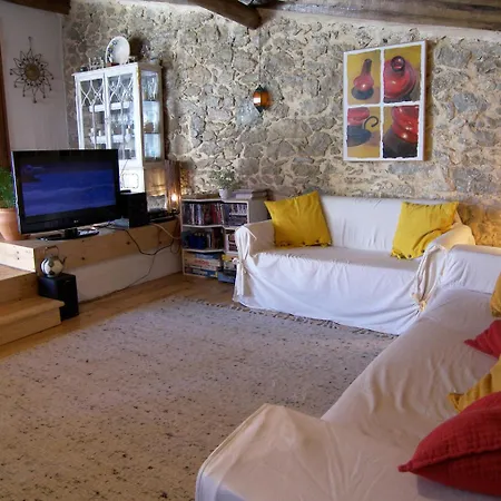Secret Garden - Romantic With Patio And Pool - Privacy Holiday home