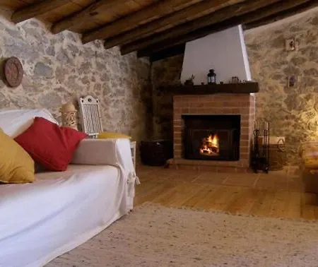 Secret Garden - Romantic With Patio And Pool - Privacy Holiday home